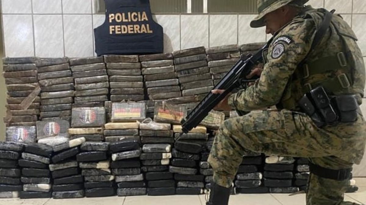 Quadrilha é presa com 437 kg de cocaína na Bahia 