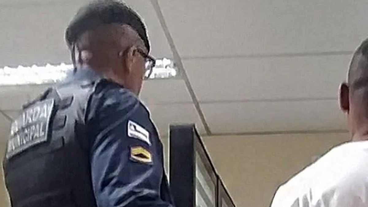 Guarda Municipal conduz para delegacia homem acusado de aliciar uma jovem de 13 anos 