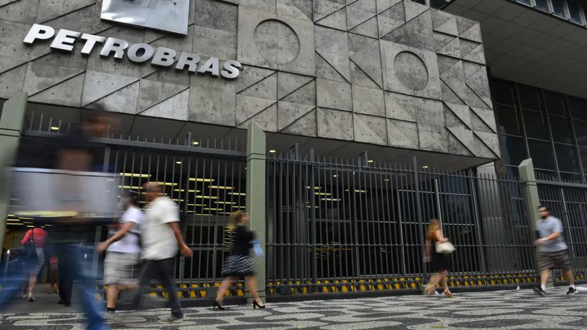 Petrobras faz concurso para nível técnico com salário de R$ 5,8 mil 