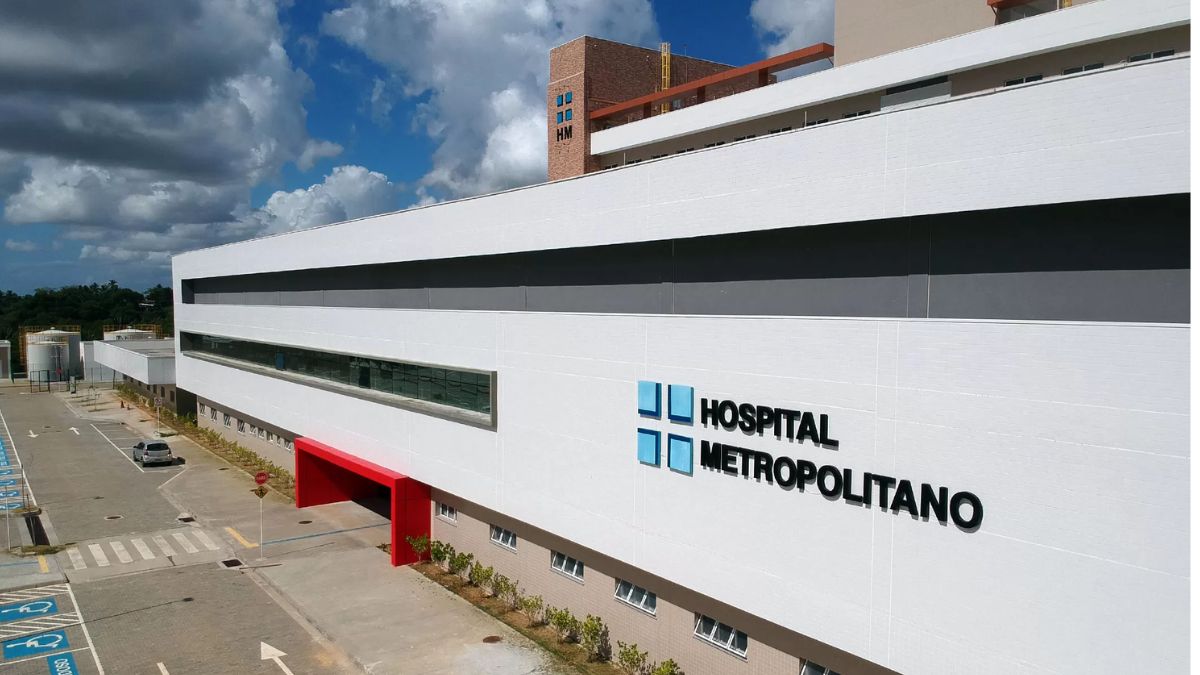 Médicos restringem atendimentos e suspendem cirurgias no Hospital Metropolitano por falta de pagamento 