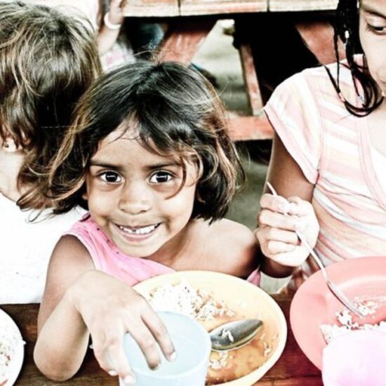 Mais de 60 milhões de lares brasileiros sofrem com insegurança alimentar, aponta IBGE