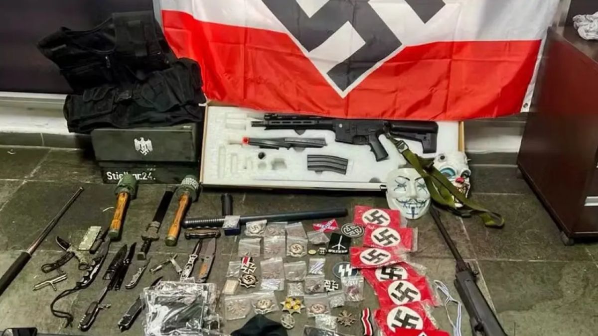 Jovem é preso com mais de 100 materiais com símbolos nazistas em São Paulo 