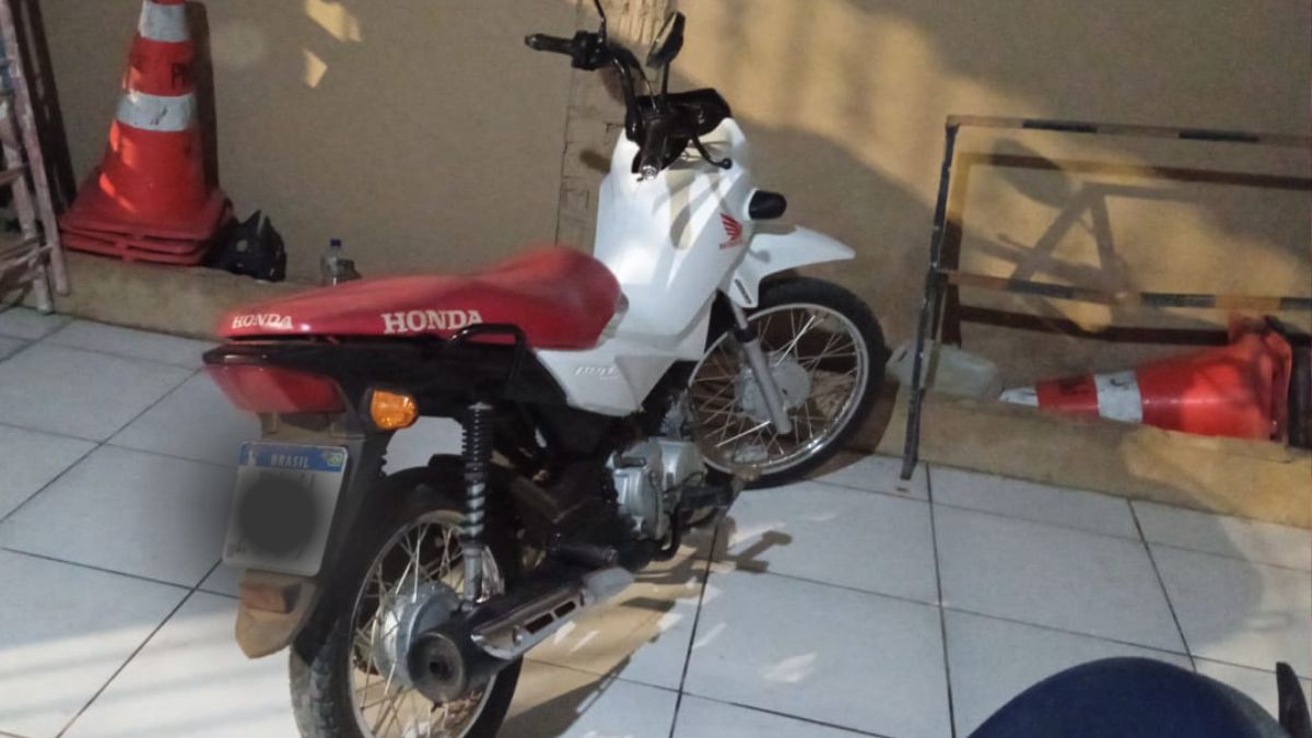 Acidente na nova BA-084 que liga Água Fria a Pataíba envolvendo carro e moto, deixa motociclista ferido