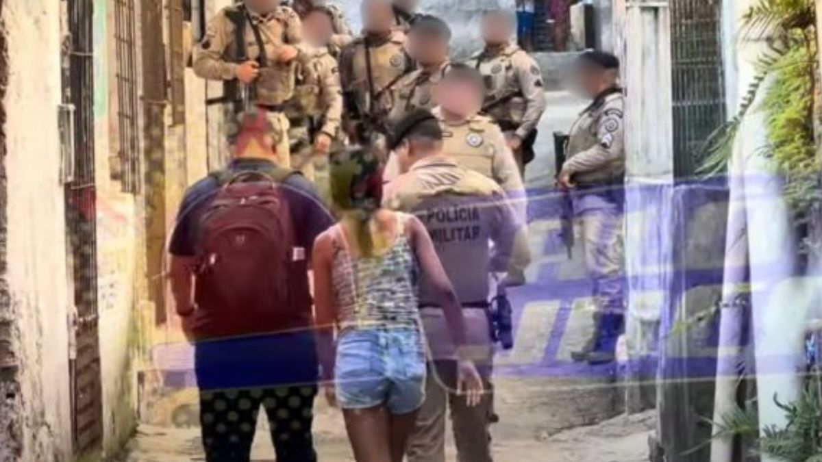 Bandidos do CV invadem casa após troca de tiros com a polícia militar 