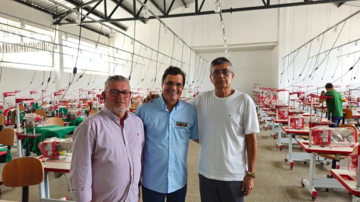 Fábrica Planeta Fardas é inaugurada em Irará