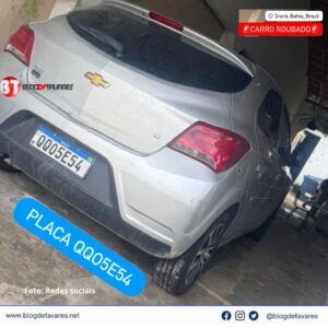 Irará: automóvel furtado em frente a residência no Loteamento Porteira