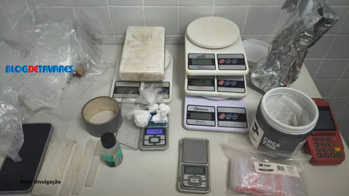 Casal é conduzido à delegacia após denúncia de tráfico de drogas no bairro SIM 