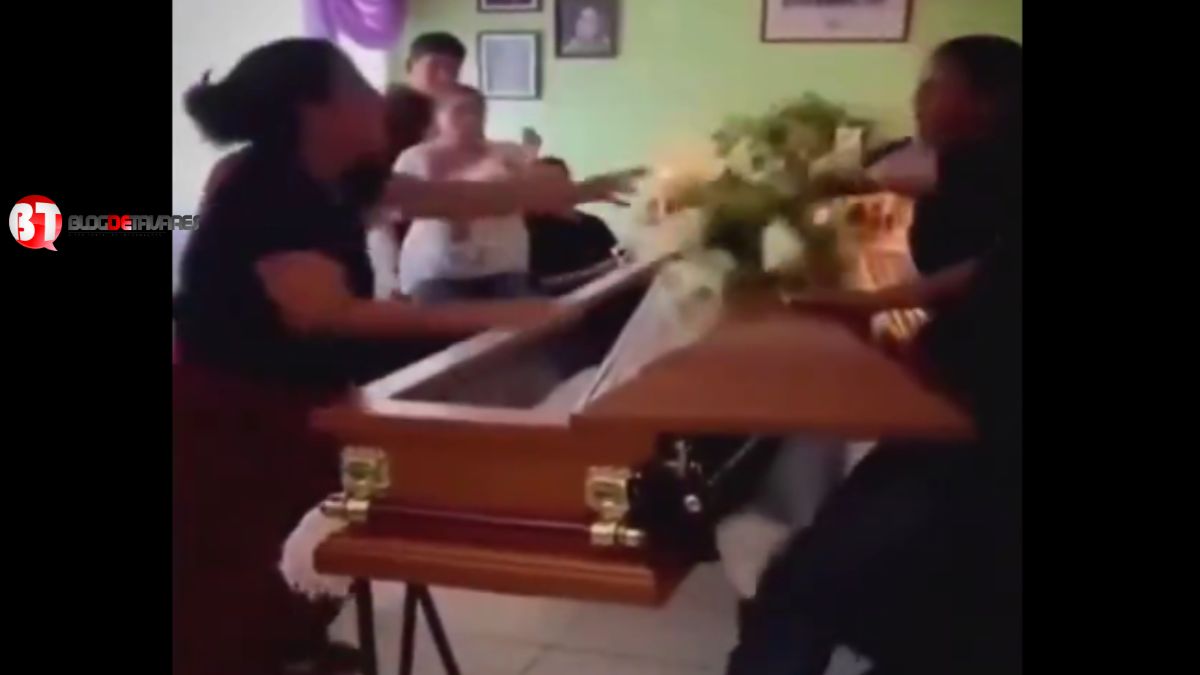 Velório termina em pancadaria após duas mulheres descobrirem relação com o mesmo homem