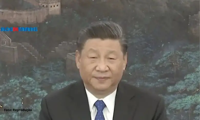  Tribunal da China condena ex-ministros da Defesa à morte por corrupção