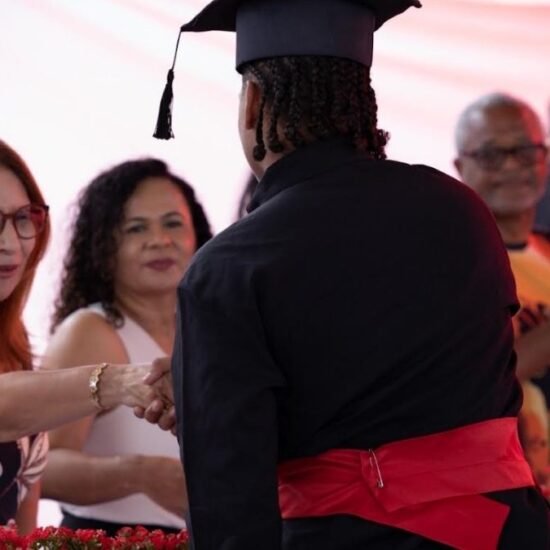 Governo da Bahia amplia gratifica&ccedil;&atilde;o para professores da socioeduca&ccedil;&atilde;o e fortalece pol&iacute;tica de educa&ccedil;&atilde;o nas unidades da Fundac&nbsp;