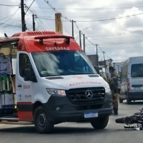 Motociclista fica gravemente ferido ap&oacute;s acidente em Concei&ccedil;&atilde;o do Jacu&iacute;pe&nbsp;