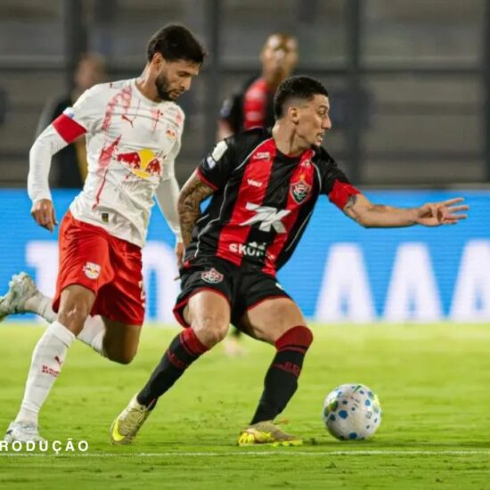 Vit&oacute;ria perde para o Bragantino em Bragan&ccedil;a Paulista e chega ao oitavo jogo sem vencer fora de casa no Brasileir&atilde;o&nbsp;