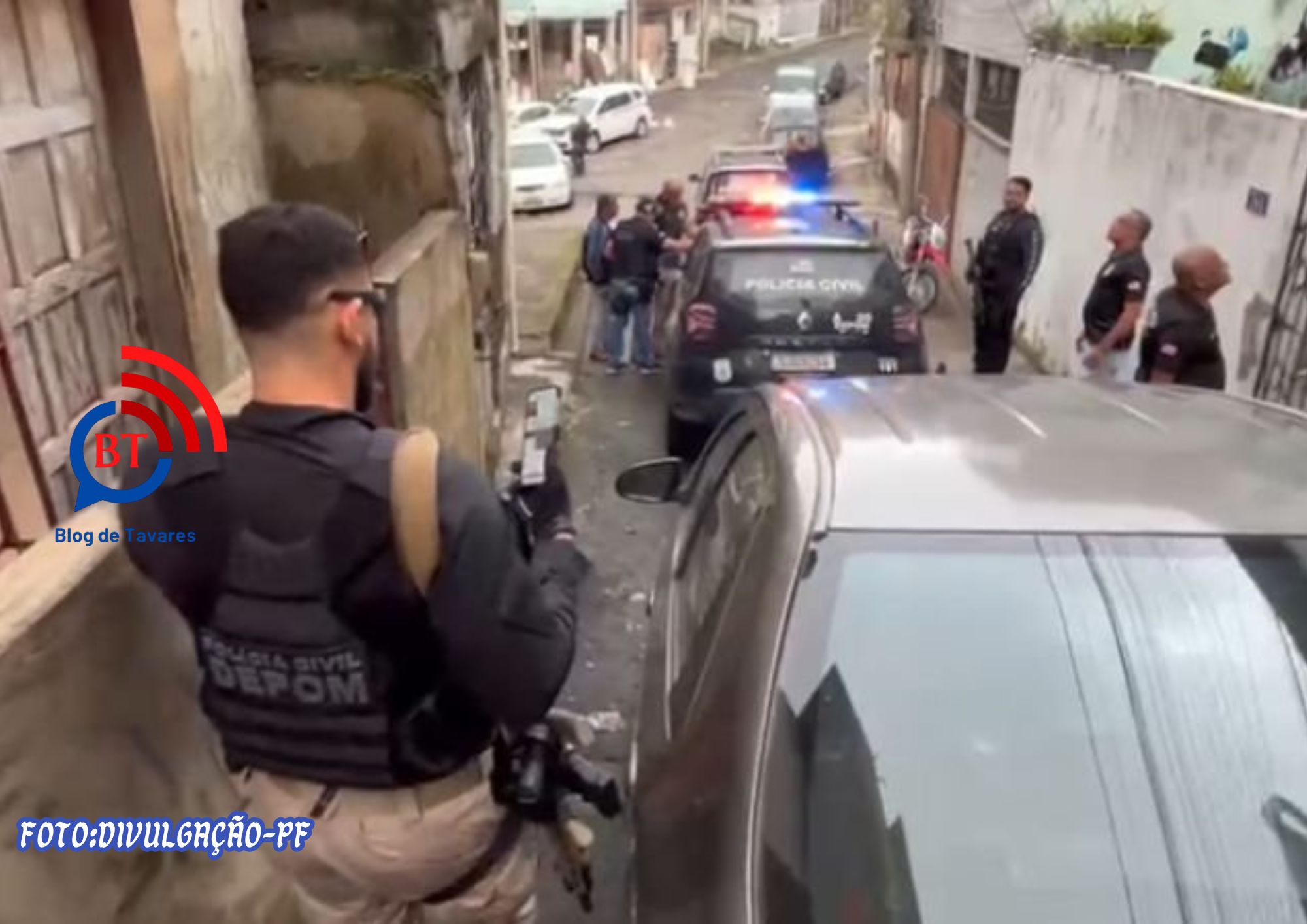 Polícia prende quatro integrantes de grupo que extorquia vítimas após encontros marcados por aplicativos em Salvador 