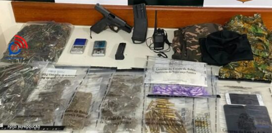 Investigado por homic&iacute;dios morre em confronto durante opera&ccedil;&atilde;o; mulher &eacute; presa por tr&aacute;fico&nbsp;