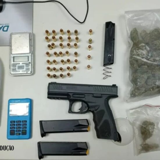 Suspeito é preso com pistola, 1 kg de maconha e munições